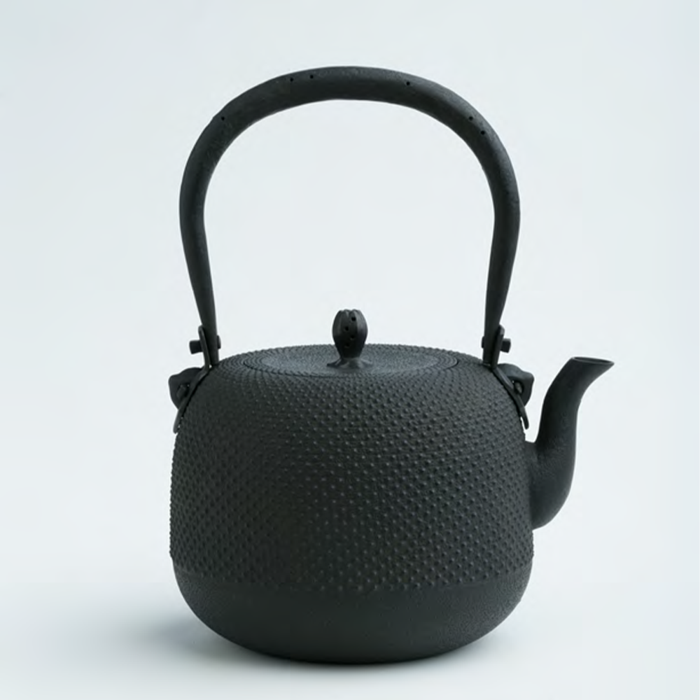 [Pre-order item] Arrow pattern natsume-shaped iron kettle