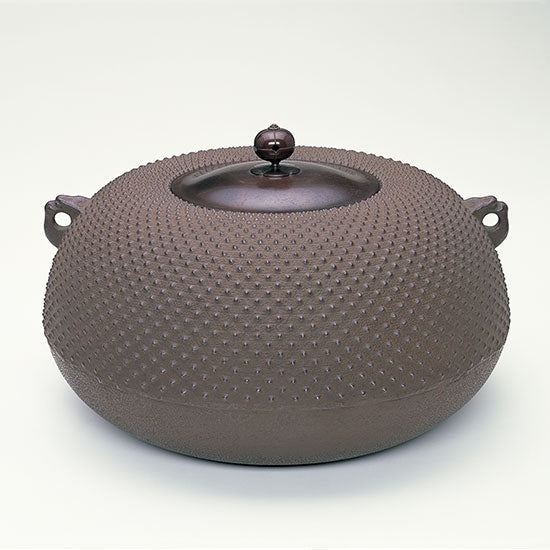 茶の湯釜 – 鈴木盛久工房